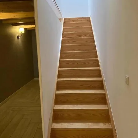 Lidador House *